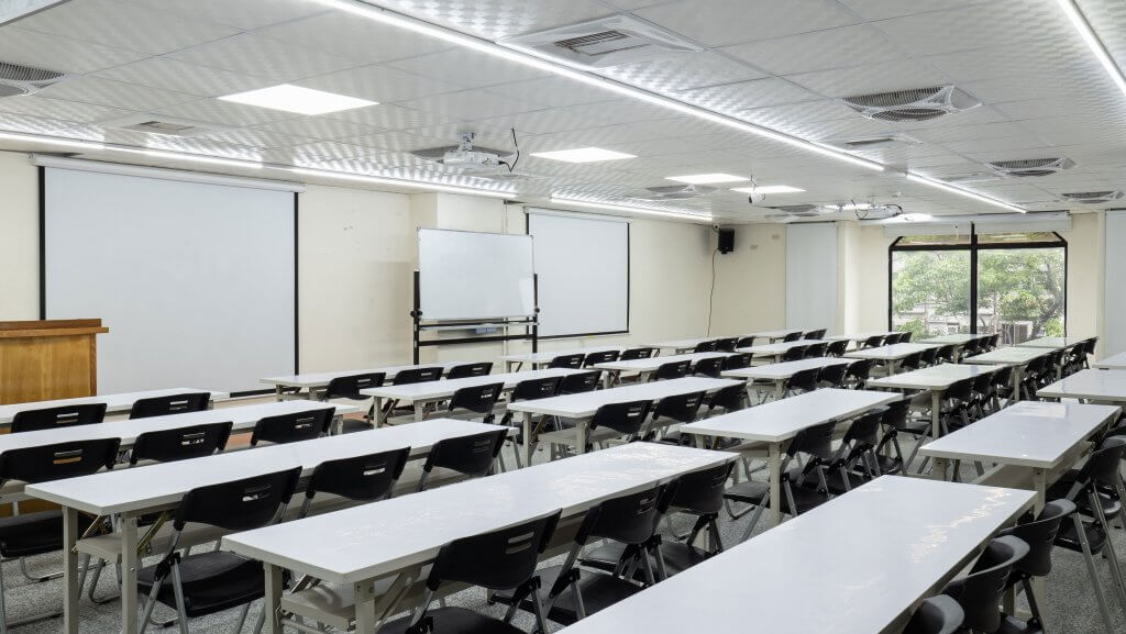 A教室-1